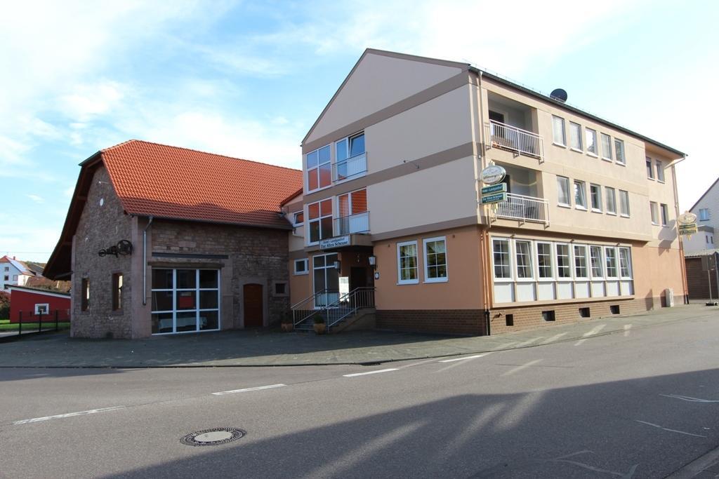 Hotel Landgasthof Zur Alten Scheune Zweibrücken Buitenkant foto
